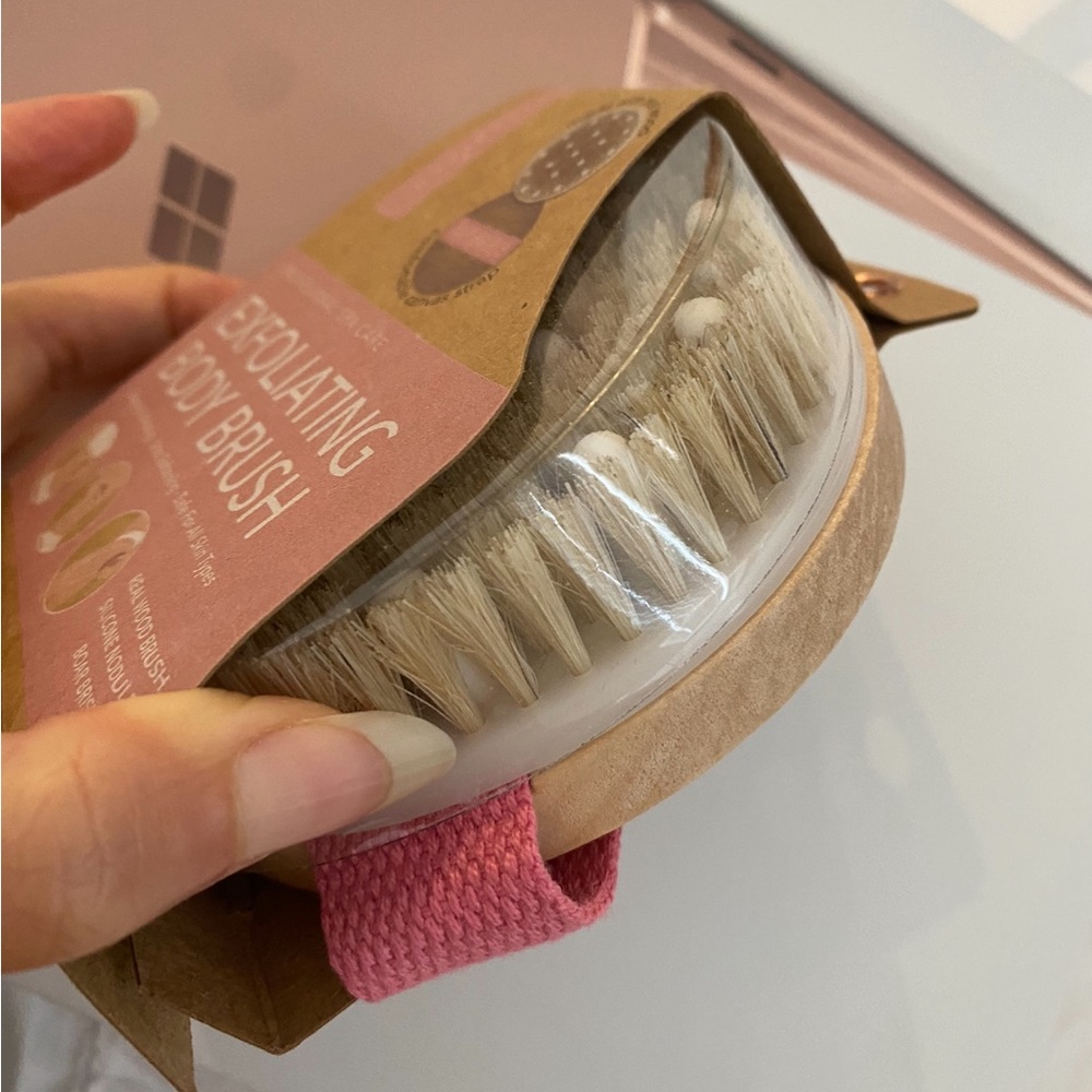Livegreen Exfoliating Body Dry Brush massage brush REAL WOOD BOAR BRISTLES NWT - Picture 2 of 3
